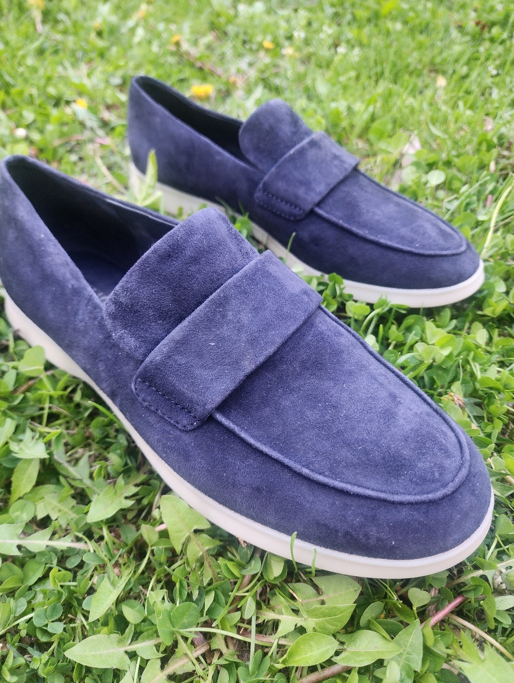 Size 6.5 - 🆕️ VINCE Big Sur Suede Navy Loafer